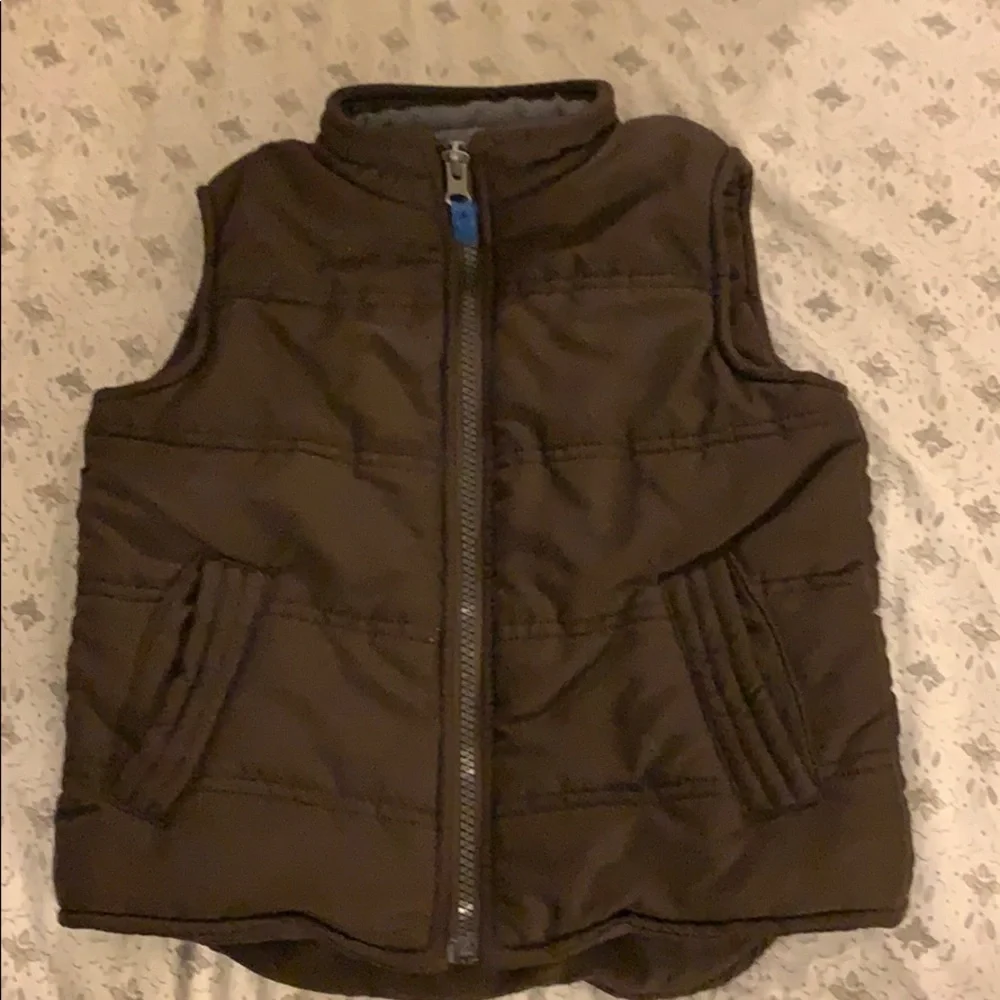 Fleece lined striped sweater 24 mos / puff vest 3T